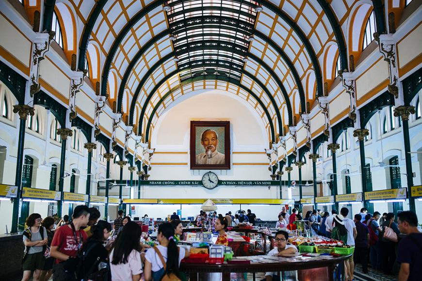 Bưu điện Trung tâm Sài Gòn Điểm tham quan phải đến ở TP.HCM bởi Aaron Joel Santos
