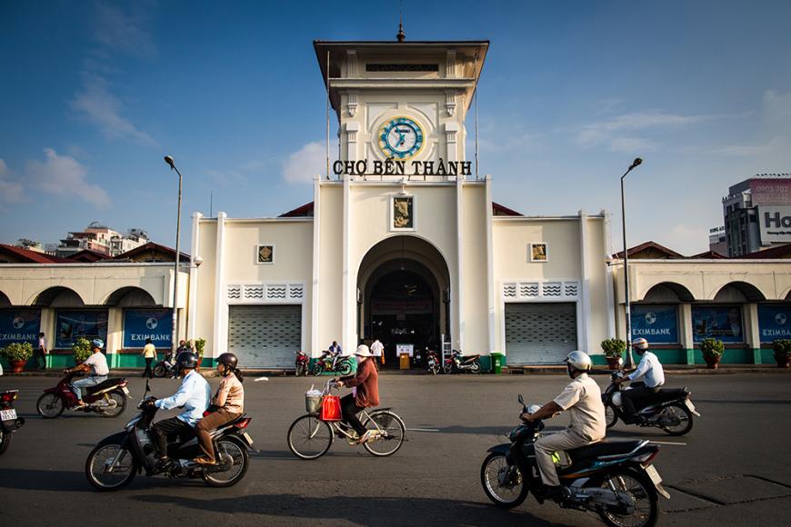 Chợ Bến Thành Điểm tham quan phải đến ở TP.HCM bởi Aaron Joel Santos