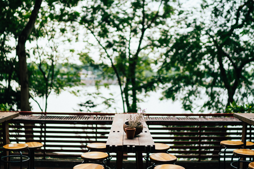 standing bar hà nội