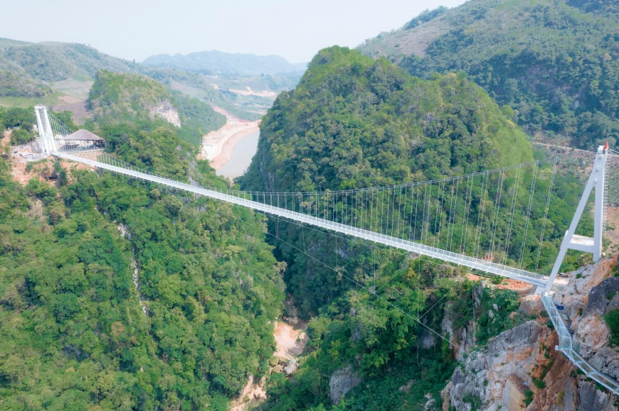 Son La Glasbrücke